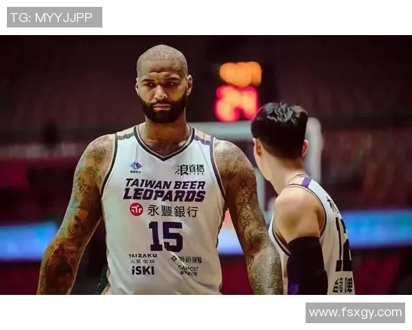 乔治：考辛斯是湖人强力内线补充，助力球队未来